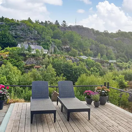 Stunning In Lindesnes With Sauna 度假居 Svenevik