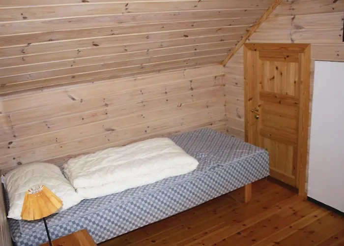 Stunning In Lindesnes With Sauna *