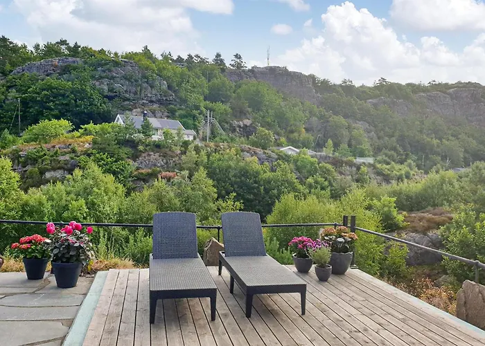 Stunning In Lindesnes With Sauna 度假居 Svenevik